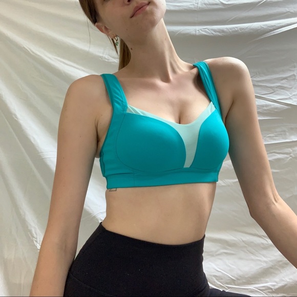 LuluLemon Adjustable Teal Sports Bra - Picture 3 of 9